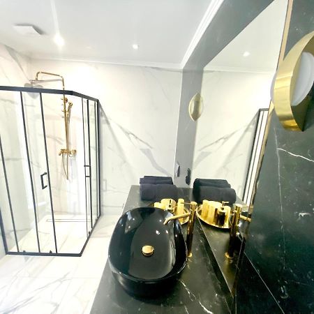 Apartament Sanok-Z Widokiem Na Rynek I Tarasem Kültér fotó