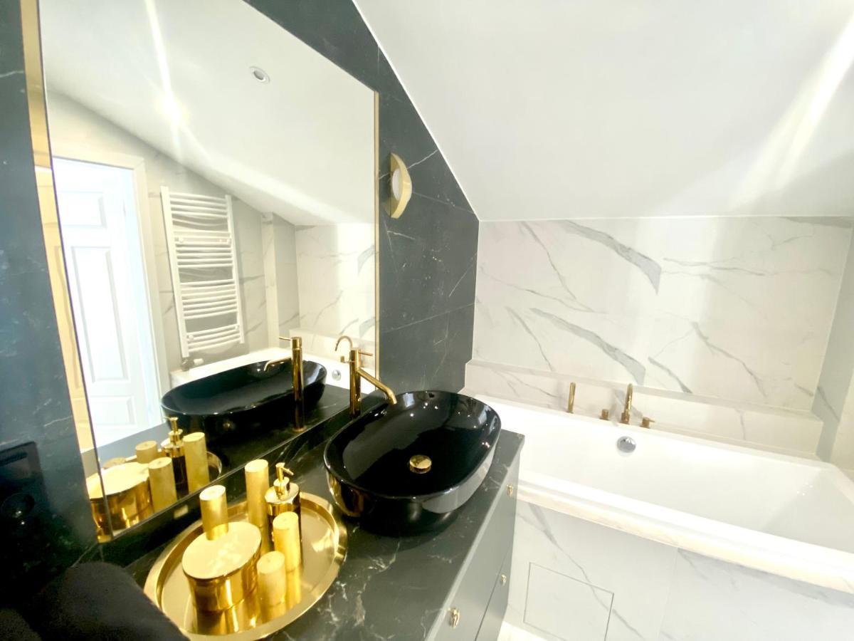 Apartament Sanok-Z Widokiem Na Rynek I Tarasem Kültér fotó